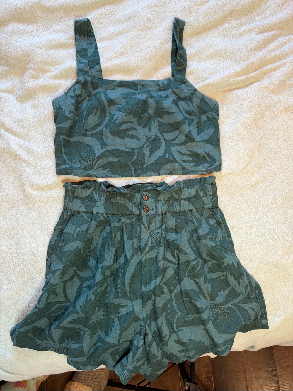 Madewell Linen-Blend two piece outfit with Paperbag Shorts in Tropicale Floral